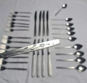 ONEIDACRAFT DELUXE POSATE IN ACCIAIO INOX - CAPISTRANO - 32 PEZZI - Foto 1 di 10