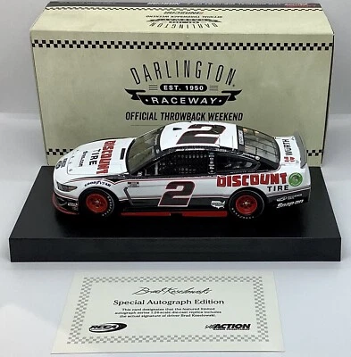 Brad Keselowski 2020 1/24 #2 “Neumático de descuento” Darlington automático 1 de 48 Mustang Foto 1 de 4