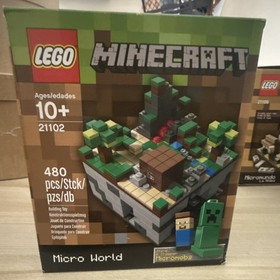 LEGO Minecraft Micro World 21102 Complete Set 480 Pieces Steve Creeper 2012
