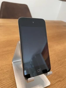 iPod Touch 4. Generation. 8GB. Schwarz/Silber. Model Nr. A1367. Gebraucht - Bild 1 von 10