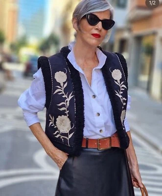 ZARA BLACK DOUBLE FACED EMBROIDERED FLOWERS WAISTCOAT SHEARLING Size XS 8073/257 - Image 1 of 4