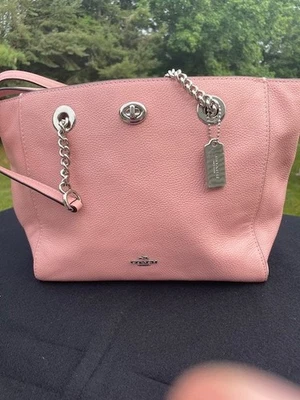 Bolso de Mano Coach Cadena Bloqueo Giratorio 27 en Cuero Guijarro Pulido Rosa Foto 1 de 4