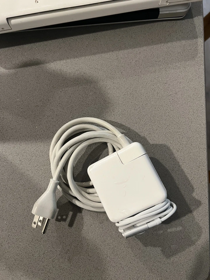 Non-Apple A1344 60W MagSafe Power Adapter for MacBook/MacBook Pro w/ Extension - Image 1 of 1