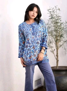 Dolma Silk Blend Floral Blue Tunic Hand Embroidered Henley Bohemian Indian Sz M - Picture 1 of 12