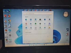 Sony Vaio Sve151j11m 15,6" Hdmi Usb 3.0 Wifi Windows 11 Pro - Foto 1 di 13