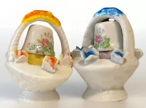 Statuine cesto porcellana vintage con cuscini a spillo e 2 ditali Taiwan set di 4 - Foto 1 di 18