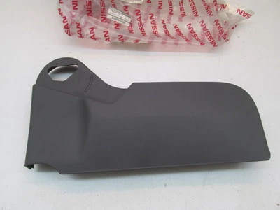 Cubierta inferior cojín asiento delantero derecho Nissan Sentra 2007-2012 OEM 87330-ET00B Foto 1 de 3