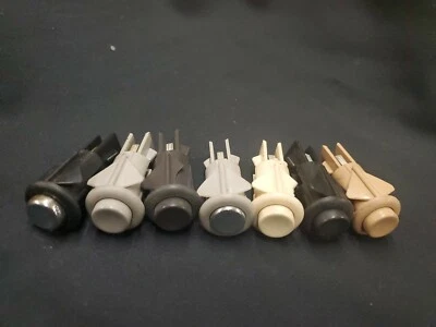 Lincoln Mark VIII 1993 1998 botón interruptor puerta combustible gas  Foto 1 de 4