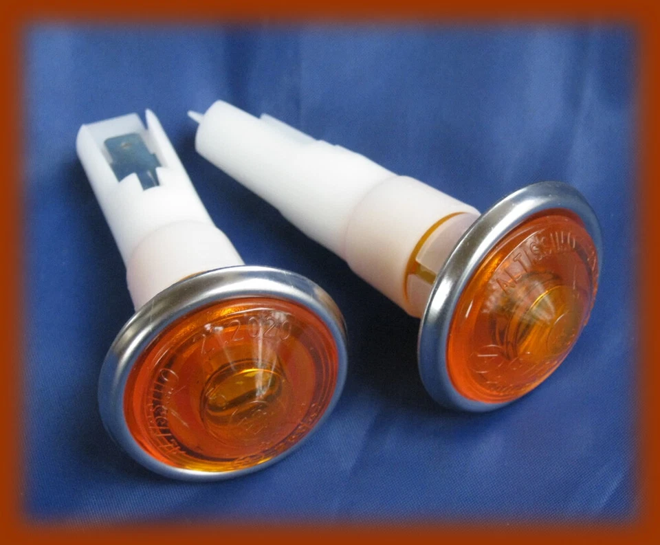 FIAT 124/DINO SPIDER COUPE' - Paar  Blinker Seitenblinker Chrompfeile 35mm. - Bild 1 von 1