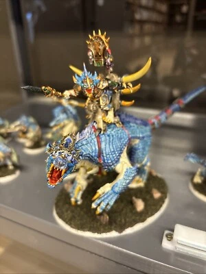 Punta de lanza Serafón totalmente pintada, ¡increíble detalle!! Foto 1 de 4