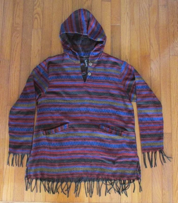 Suéter con Capucha Sacred Threads Flecos Multicolor Rayas Talla Mediana Foto 1 de 4