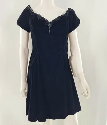 Nuevo con etiquetas Vestido Scott McClintock Terciopelo Negro 12 Broches Cuello Corazón Gunne Sax Foto 1 de 4