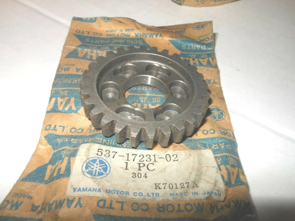 Transmisión 3ª marcha 28T 537-17231-02 NOS Yamaha MX125 YZ100 YZ125 YZ17171717175 Foto 1 de 1