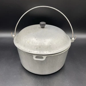 Vintage MAJESTIC COOKWARE 5 Quart Qt Aluminum Dutch Oven with Bail Handle - Picture 1 of 11