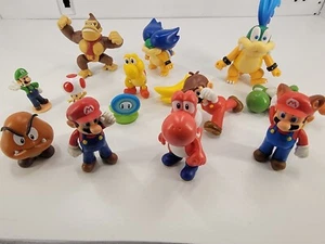 Super Mario Bros Nintendo Vinyl Action Figures & Misc Lot Of 16 - Picture 1 of 8