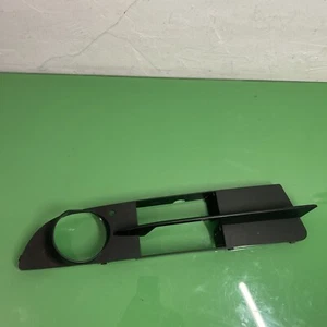 BMW E60 E61 Front Right Fog Light Grill Black 5111704924404 11460915 OEM - Picture 1 of 10