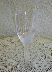 Vintage Lalique France Crystal Wine Stem  Angel Champagne Signed Flute 1948-2020 - Picture 1 of 8