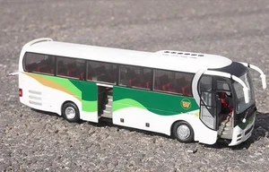 1/42 MAN Estrella de León Blanco/Verde Autobús Modelos Diecast Juguetes YuTong Bus ZK6120R41 - Imagen 1 de 7