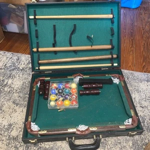 Vintage Mini Travel Portable Pool Table Set in Briefcase - Picture 1 of 12