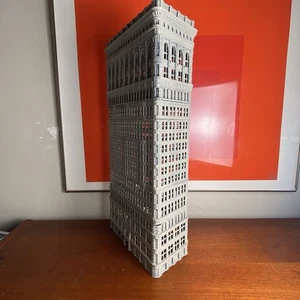 N SCALE CITY BUILDING - Picture 1 of 10
