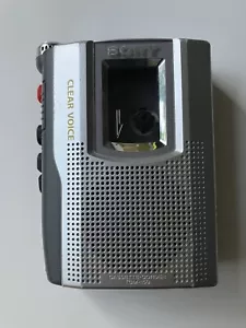 Sony TCM-150 Dictaphone Dictation Machine Cassette Voice Recorder NOT WORKING - Picture 1 of 4