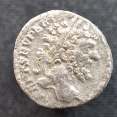 Septimio Severo d.C. 193-211. Roma.AR Denario-- (a28)-- Foto 1 de 2