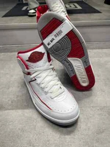 Used Jordan 2 Retro White Red (2014) 385475-102 Size 9 SHIPS FAST - Picture 1 of 6
