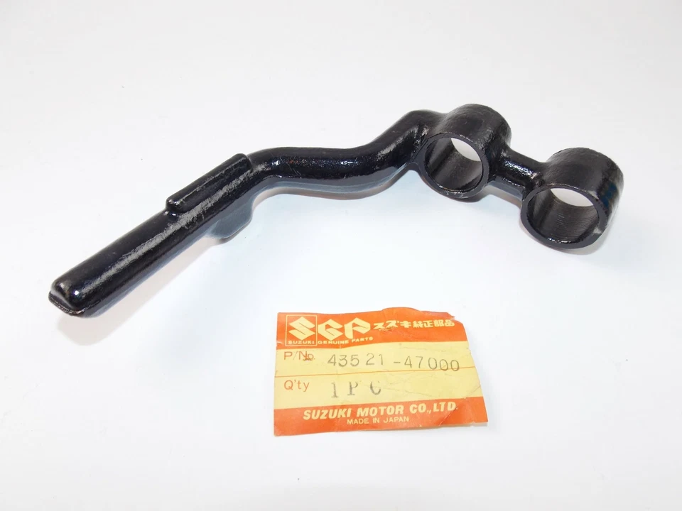 OEM 1977-1979 SUZUKI GS550-E LH REPOSAPIÉS DELANTERO SOPORTE SOPORTE MONTAJE 43521-47000 Foto 1 de 1