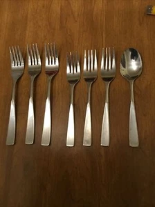 Stanley Roberts ALLISON 3 Dinner Forks 3 Salad Forks 1 Teaspoon - Korea 7 Pieces - Picture 1 of 4