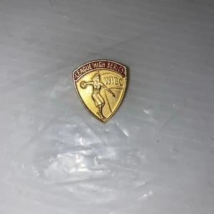 WIBC League High Series Pin - Vintage Women's International Bowling Congress Pin - Picture 1 of 2