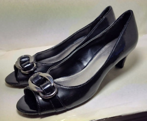Womens Merona Size 8 Medium MIAH Black High Heel Shoes
