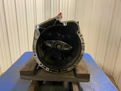 BMW 330XI 2006 sedán conjunto de transmisión manual de 6 velocidades 216.000 millas Foto 1 de 4