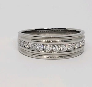 Anillo de platino con diamantes  - Imagen 1 de 5