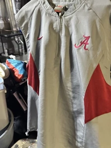 University of Alabama Herren Weste purpurrot und anthrazit mit weißer Schrift A - Bild 1 von 12