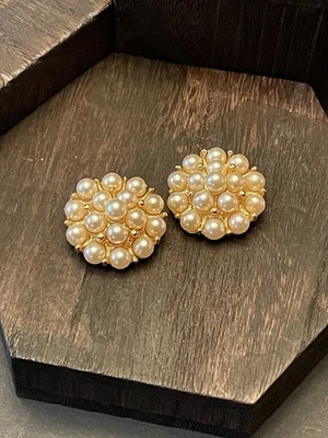 CLIPS PARA ZAPATOS Janbro firmados de colección con racimo de perlas sintéticas tono dorado nupcial elegante GLAM Foto 1 de 4