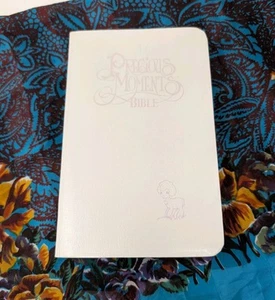 PRECIOUS MOMENTS BIBLE 1985 NEW KING JAMES *As Is* - Picture 1 of 7