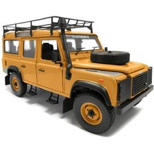 UNIVERSAL HOBBIES UH3896 1/18 LAND ROVER DEFENDER 110 TDI STATION WAGON