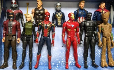 Titan Heroes 11 Figuras MARVEL Studios Accesorios Juego de Alas Colección Universo Foto 1 de 4