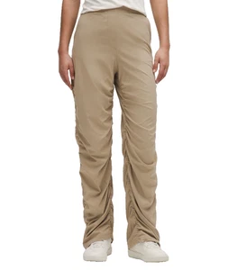 LULULEMON Tanzstudio schmale Passform HR hoch geschnittene Schlaghose Größe Medium transparente Eiche - Bild 1 von 11