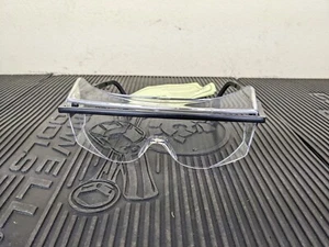 #ax492 Uvex OTG Gafas de Seguridad Marco Negro Lente Transparente Resistente a los Arañazos S2500 - Imagen 1 de 10