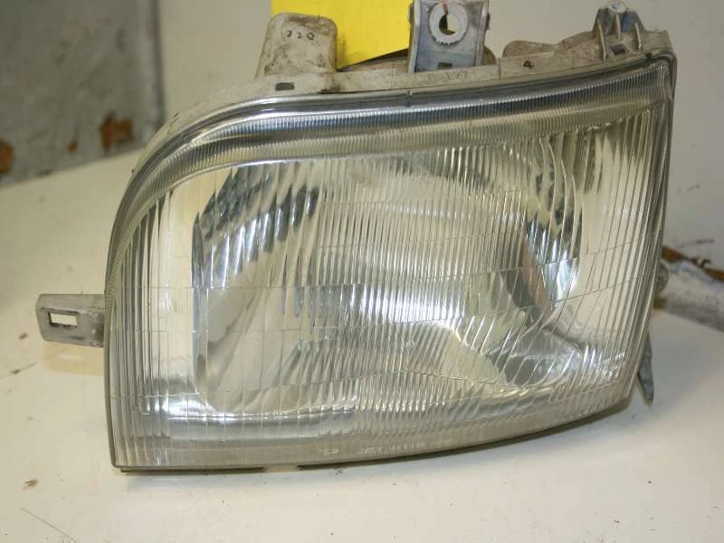 Scheinwerfer links Daihatsu Move (Typ:L601) - Bild 1 von 1