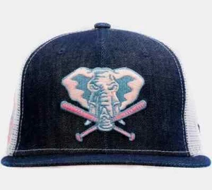 New Era Okland A's 9Fifty Trucker Hat Snapback Denim 40 Years new - Picture 1 of 4