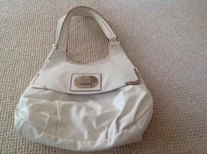 PER UNA M&S CREAM LEATHER BAG HANDBAG SHOULDER BAG-Buckle/zip 4 compartments - Picture 1 of 5