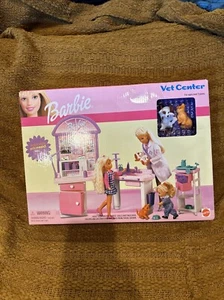 1 COLLECTABLE 2001 BARBIE PET CENTER BY MATTEL  - Picture 1 of 4