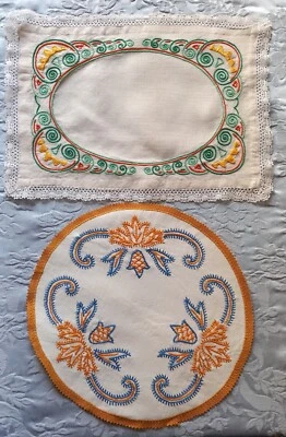 2 NAPPERONS  ANCIENS BRODES A LA  MAIN - Photo 1/4