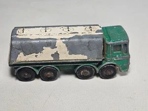 Matchbox Leyland Petrol Tanker for restoration Lesney Series No 32 Vintage 1968 - Picture 1 of 7