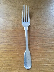 ANTIQUE SOLID SILVER FIDDLE PATTERN DESSERT FORK LONDON 1820 - Picture 1 of 4