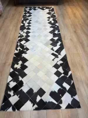Natural Cowhide Patchwork Rug Carpet Home Decor Cow Skin Carpet For Home Decor - Image 1 of 4