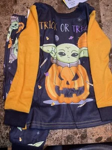 Halloween Kids Pajamas 2 pieces Star Wars Mandalorian Family Sleep Size 4 - Picture 1 of 4