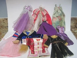 Barbie Jakks Disney Prinzessin & Prinz Kleider Puppenkleidung 9 Teile Konvolut - Bild 1 von 11